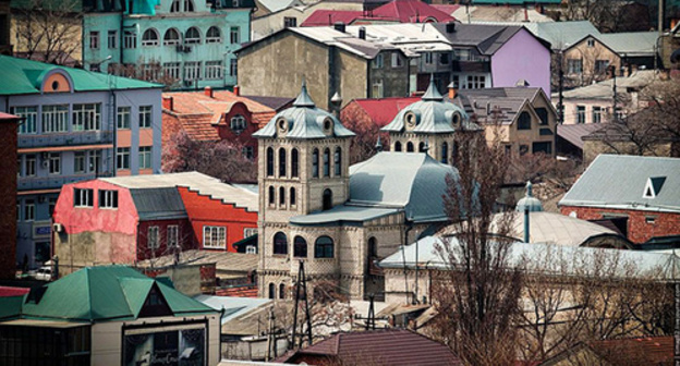 Makhachkala. Photo: Timur Agirov, http://odnoselchane.ru/?page=photos_of_category§=3469&com=photogallery Makhachkala. Photo: Timur Agirov, http://odnoselchane.ru/?page=photos_of_category§=3469&com=photogallery