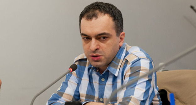 Tornike Sharashenidze, an expert of the "International Centre for Geopolitical Studies". Photo: http://sputnik-georgia.ru/georgia/20141225/217242286.html Tornike Sharashenidze, an expert of the "International Centre for Geopolitical Studies". Photo: http://sputnik-georgia.ru/georgia/20141225/217242286.html