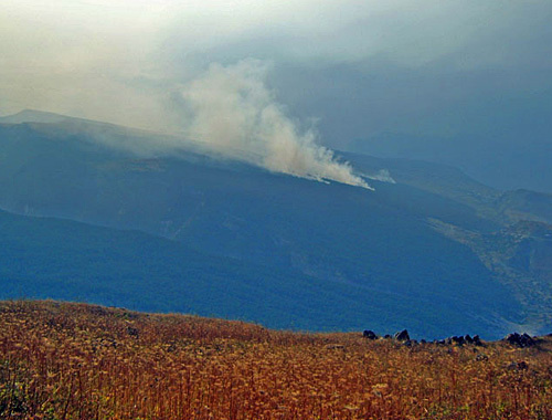 Fire in the Botlikh District of Dagestan, September 7, 2010. Photo by the "Caucasian Knot" Fire in the Botlikh District of Dagestan, September 7, 2010. Photo by the "Caucasian Knot"