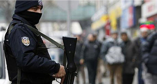 A Turkish law enforcer. Photo: http://www.ahewar.org/news/s.news.asp?nid=1512041 A Turkish law enforcer. Photo: http://www.ahewar.org/news/s.news.asp?nid=1512041