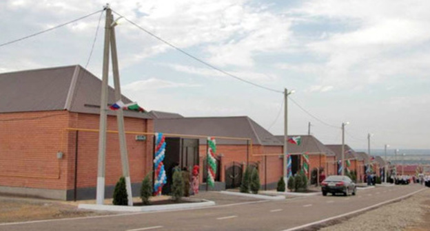 New houses in the village of Benoi granted to the resettlers who were deprived of their houses because of landslides. Chechnya, June 29, 2016. Photo: Ibragim Estamirov / IA "Grozny-inform" New houses in the village of Benoi granted to the resettlers who were deprived of their houses because of landslides. Chechnya, June 29, 2016. Photo: Ibragim Estamirov / IA "Grozny-inform"