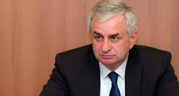 Raul Khadjimba © Sputnik. Tomas Thaitsuk, http://sputnik-abkhazia.ru/Abkhazia/20160705/1018979040.html Raul Khadjimba © Sputnik. Tomas Thaitsuk, http://sputnik-abkhazia.ru/Abkhazia/20160705/1018979040.html