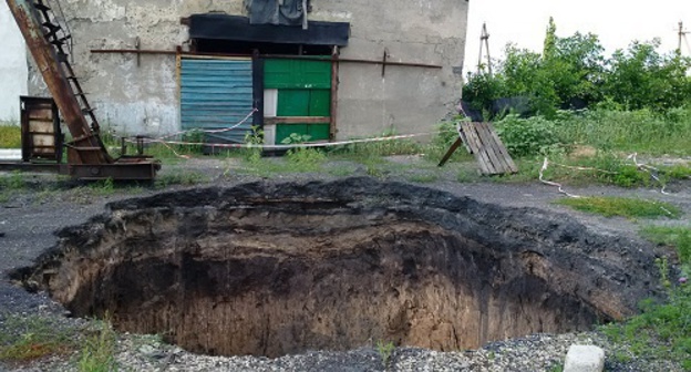 OJSC Zamchalovskiy anthracite, the town of Gukovo, July 8, 2016. Photo by Grigory Shvedov for the "Caucasian Knot" OJSC Zamchalovskiy anthracite, the town of Gukovo, July 8, 2016. Photo by Grigory Shvedov for the "Caucasian Knot"