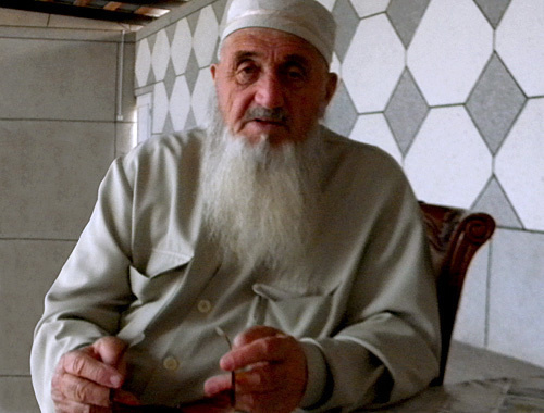 Magomed-Hadji Aushev in the yard of his house in Nazran, Ingushetia, August 26, 2010. Photo by the "Caucasian Knot" Magomed-Hadji Aushev in the yard of his house in Nazran, Ingushetia, August 26, 2010. Photo by the "Caucasian Knot"