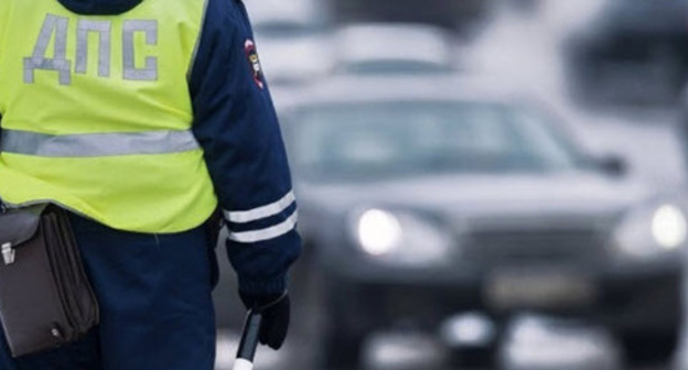 A road police officer. Photo www.riadagestan.ru A road police officer. Photo www.riadagestan.ru