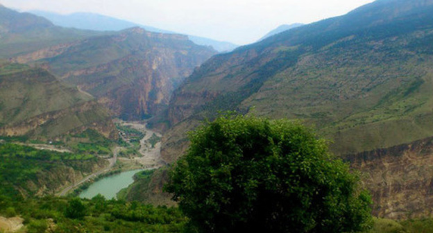 The village of Kharachi of the Untsukul District of Dagestan. Photo: Mamasi Mamasiev http://odnoselchane.ru/ The village of Kharachi of the Untsukul District of Dagestan. Photo: Mamasi Mamasiev http://odnoselchane.ru/