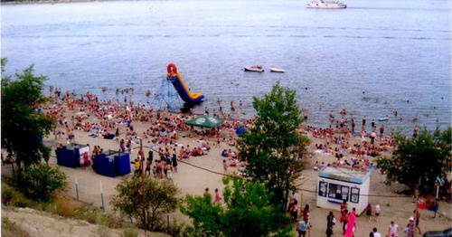 A bech in Volgograd. Photo http://si34.ru/top-list-luchshix-plyazhej-volgograda/ A bech in Volgograd. Photo http://si34.ru/top-list-luchshix-plyazhej-volgograda/