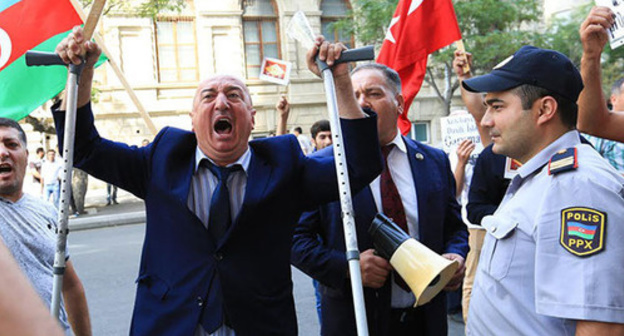 A rally in front of the European Union office, September 2015. Photo by Aziz Karimov for the "Caucasian Knot" A rally in front of the European Union office, September 2015. Photo by Aziz Karimov for the "Caucasian Knot"