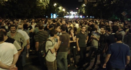 The participants of the protest action in Yerevan on July 30, 2016. Photo by Tigran Petrosyan for the "Caucasian Knot" The participants of the protest action in Yerevan on July 30, 2016. Photo by Tigran Petrosyan for the "Caucasian Knot"