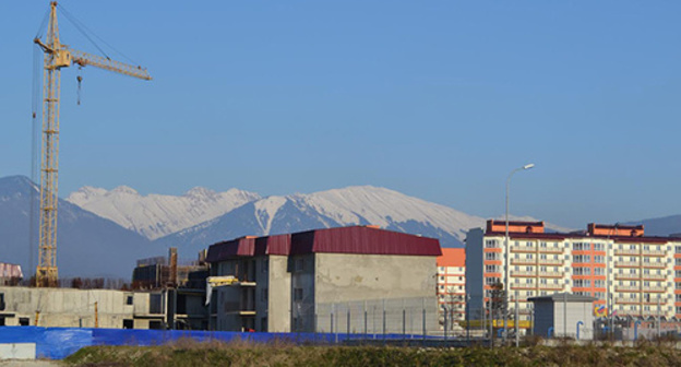 Unfinished residential houses in Sochi. Photo by Svetlana Kravchenko for the "Caucasian Knot" Unfinished residential houses in Sochi. Photo by Svetlana Kravchenko for the "Caucasian Knot"