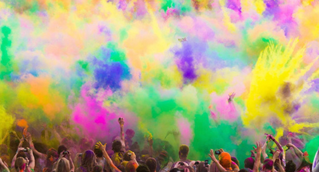 The Holi, a festival of colours. Photo: http://краски-холи.рф/home/xlarge_____4/" The Holi, a festival of colours. Photo: http://краски-холи.рф/home/xlarge_____4/"
