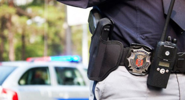A police officer. Photo http://haqqin.az/news/48774