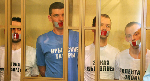 The defendants in the "Hizb ut-Tahrir" case - Ruslan Zeitullaev, Ferat Seifullaev, Rustem Vaitov and Nuri Primov - during the verdict announcement. September 7, 2016. Photo by Konstantin Volgin for the "Caucasian Knot" The defendants in the "Hizb ut-Tahrir" case - Ruslan Zeitullaev, Ferat Seifullaev, Rustem Vaitov and Nuri Primov - during the verdict announcement. September 7, 2016. Photo by Konstantin Volgin for the "Caucasian Knot"