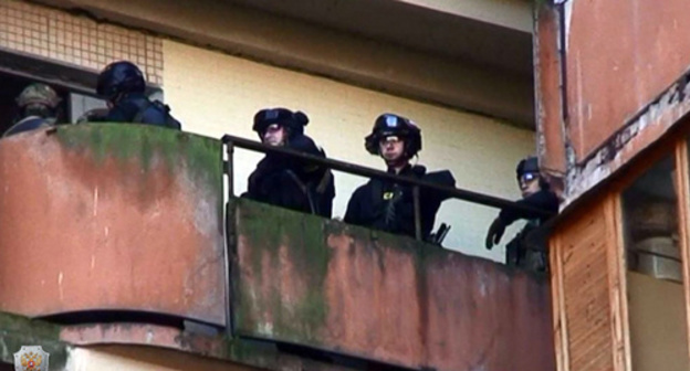 The law enforcers during CTO. Photo: http://nac.gov.ru/kontrterroristicheskie-operacii/troe-glavarey-bandpodpolya-deystvuyushchego-na.html The law enforcers during CTO. Photo: http://nac.gov.ru/kontrterroristicheskie-operacii/troe-glavarey-bandpodpolya-deystvuyushchego-na.html