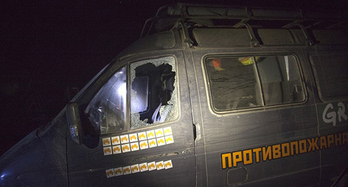 A broken car of the fire prevention expedition of the "Greenpeace". Photo: http://www.greenpeace.org/russia/ru/news/2016/09-09-attack/ A broken car of the fire prevention expedition of the "Greenpeace". Photo: http://www.greenpeace.org/russia/ru/news/2016/09-09-attack/