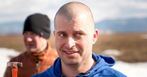 Grigory Kuksin, the manager of the fire prevention project of the "Greenpeace-Russia". Photo
http://www.greenpeace.org/russia/ru/news/2016/04-25-greendoor/ Grigory Kuksin, the manager of the fire prevention project of the "Greenpeace-Russia". Photo
http://www.greenpeace.org/russia/ru/news/2016/04-25-greendoor/