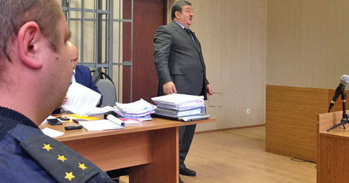 Alaudi Musaev (to the right) in the court room. Photo by Akhmed Aldebirov for the "Caucasian Knot" Alaudi Musaev (to the right) in the court room. Photo by Akhmed Aldebirov for the "Caucasian Knot"