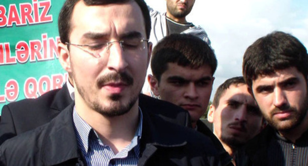 Talekh Bagirzade (left). Still-picture from the Youtube video Talekh Bagirzade (left). Still-picture from the Youtube video