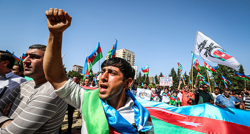 A rally in Baku with a slogan "Let's save ourselves!" May 30, 2016. Photo by Aziz Karimov for the "Caucasian Knot"