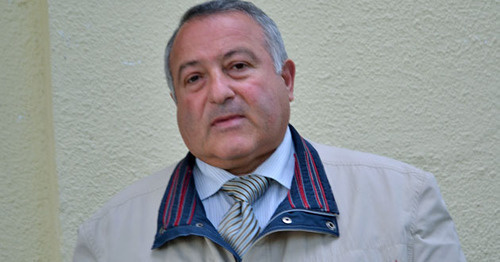 Khachik Takmazyan, the director of the driving school. Sochi, November 2016. Photo by Svetlana Kravchenko for the "Caucasian Knot" Khachik Takmazyan, the director of the driving school. Sochi, November 2016. Photo by Svetlana Kravchenko for the "Caucasian Knot"