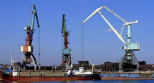Makhachkala ports. Photo http://mmport.ru/галерея/ Makhachkala ports. Photo http://mmport.ru/галерея/