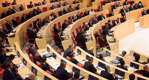 Georgian Parliament. © Sputnik / Alexander Imedashvili
Photo: http://sputnik-georgia.ru/society/20161207/234099376/Parlament-Gruzii-legalizuet-nezakonno-poluchennye-pensii-i-socpomoshh.html Georgian Parliament. © Sputnik / Alexander Imedashvili
Photo: http://sputnik-georgia.ru/society/20161207/234099376/Parlament-Gruzii-legalizuet-nezakonno-poluchennye-pensii-i-socpomoshh.html