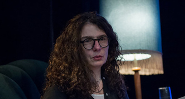 Arsine Khandjyan. Photo SPUTNIK/ ASATUR YESAYANTS
http://ru.armeniasputnik.am/culture/20161003/5064413/Khandjyan-Aukciondush-Hayfest.html Arsine Khandjyan. Photo SPUTNIK/ ASATUR YESAYANTS
http://ru.armeniasputnik.am/culture/20161003/5064413/Khandjyan-Aukciondush-Hayfest.html