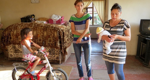 The Stepanyan family of refugees from Azerbaijan in Nagorny Karabakh. Photo by Alvard Grigoryan for the "Caucasian Knot" The Stepanyan family of refugees from Azerbaijan in Nagorny Karabakh. Photo by Alvard Grigoryan for the "Caucasian Knot"