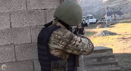 Special operation. Photo: http://nac.gov.ru/kontrterroristicheskie-operacii/v-hode-kto-v-dagestane-neytralizovan-glavar.html