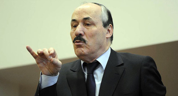 Ramazan Abdulatipov. Photo: http://www.dagestanpost.ru/novosti/world/28946-ramazan-abdulatipov-provel-zasedanie-komissii-po-koordinacii-raboty-po-protivodejstviyu-korrupcii-v-respublike-dagestan Ramazan Abdulatipov. Photo: http://www.dagestanpost.ru/novosti/world/28946-ramazan-abdulatipov-provel-zasedanie-komissii-po-koordinacii-raboty-po-protivodejstviyu-korrupcii-v-respublike-dagestan