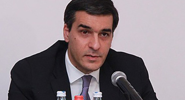 Ombudsman Arman Tatoyan. Photo: http://euro-ombudsman.org/ombudsmen_activities/ex-ussr/arman-tatoyan-novy-ombudsmen-armenii Ombudsman Arman Tatoyan. Photo: http://euro-ombudsman.org/ombudsmen_activities/ex-ussr/arman-tatoyan-novy-ombudsmen-armenii