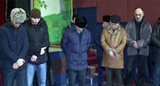 Militants' relatives. Photo: http://grozny.tv Militants' relatives. Photo: http://grozny.tv