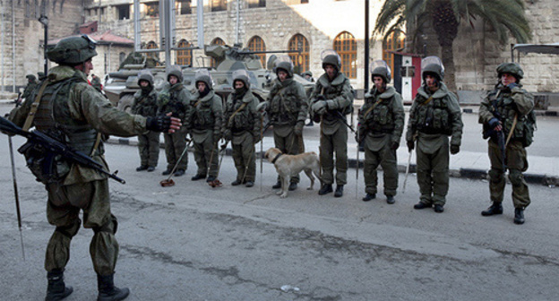 Russian soldiers in Aleppo. Photo: http://мультимедиа.минобороны.рф/multimedia/photo/gallery.htm?id=35400@cmsPhotoGallery Russian soldiers in Aleppo. Photo: http://мультимедиа.минобороны.рф/multimedia/photo/gallery.htm?id=35400@cmsPhotoGallery