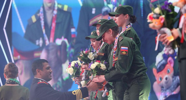 President of CISM Federation hands out medals to Russian athletes. Photo from official CISM twitter account, twitter.com/cismsochi2017 President of CISM Federation hands out medals to Russian athletes. Photo from official CISM twitter account, twitter.com/cismsochi2017
