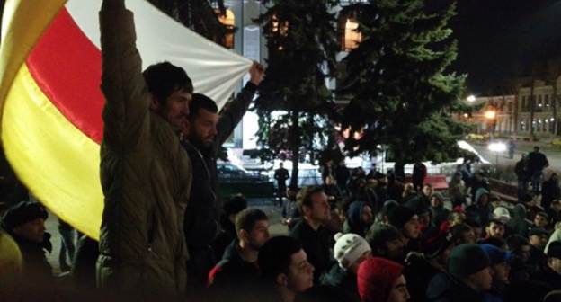 Protest against initiative to rename Ingushetia to Alania, Vladikavkaz, March 5, 2017. Photo by Alan Tskhurbaev for the 'Caucasian Knot'. Protest against initiative to rename Ingushetia to Alania, Vladikavkaz, March 5, 2017. Photo by Alan Tskhurbaev for the 'Caucasian Knot'.
