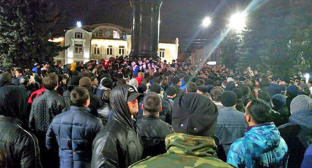 Protest against initiative to rename Ingushetia to Alania, Vladikavkaz, March 5, 2017. Photo by Alan Tskhurbaev for the ‘Caucasian Knot’. Protest against initiative to rename Ingushetia to Alania, Vladikavkaz, March 5, 2017. Photo by Alan Tskhurbaev for the ‘Caucasian Knot’.