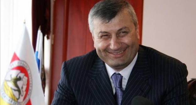 Eduard Kokoity. Photo: http://osinform.org/32116-eduard-kokoyty-prinimaet-pozdravleniya-po-sluchayu-dnya-rozhdeniya.html Eduard Kokoity. Photo: http://osinform.org/32116-eduard-kokoyty-prinimaet-pozdravleniya-po-sluchayu-dnya-rozhdeniya.html