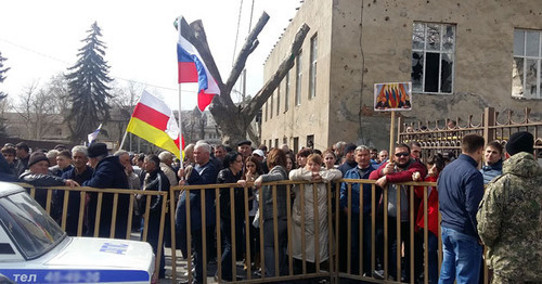 The action in Tskhinvali in support of Eduard Kokoity. March 13, 2017. Photo by Arsen Kozaev for the "Caucasian Knot" The action in Tskhinvali in support of Eduard Kokoity. March 13, 2017. Photo by Arsen Kozaev for the "Caucasian Knot"