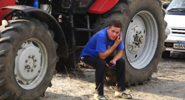 A participant of the "tractor march". Krasnodar Region, August 2016. Photo: RFE/RL