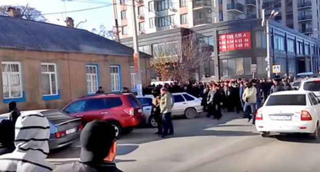 Kotrov Street in Makhachkala after Friday namaz (prayer). Screenshot of a video by the user Abdulnasir Djamaludinov https://www.youtube.com/watch?v=7TI2BRYJnlI Kotrov Street in Makhachkala after Friday namaz (prayer). Screenshot of a video by the user Abdulnasir Djamaludinov https://www.youtube.com/watch?v=7TI2BRYJnlI