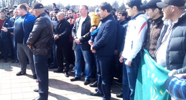 A spontaneous rally of residents of Nalchik. March 19, 2017. Screenshot of a video by "Caucasian Knot"