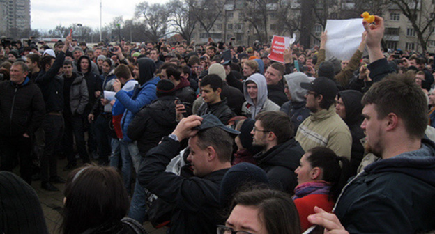Rally of Alexei Navalny's supporters in Rostov-on-Don, March 26, 2017. Photo by Konstantin Volgin for the 'Caucasian Knot'. Rally of Alexei Navalny's supporters in Rostov-on-Don, March 26, 2017. Photo by Konstantin Volgin for the 'Caucasian Knot'.