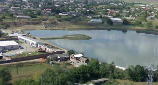 Village of Davydenko, Achkhoi-Martan District of Chechnya. Photo: http://memohrc.org/news/chechnya-lyudey-vynuzhdayut-arendovat-sobstvennuyu-zemlyu Village of Davydenko, Achkhoi-Martan District of Chechnya. Photo: http://memohrc.org/news/chechnya-lyudey-vynuzhdayut-arendovat-sobstvennuyu-zemlyu