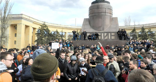 Rally of Navalny’s supporters in Volgograd, March 26, 2017. Photo by Tatiana Filimonova for the 'Caucasian Knot'. Rally of Navalny’s supporters in Volgograd, March 26, 2017. Photo by Tatiana Filimonova for the 'Caucasian Knot'.