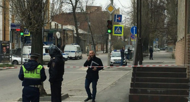 At the site of the explosion in Rostov-on-Don. April 6, 2017. Photo http://replyua.net/putin/60824-vzryv-v-centre-rostova-na-donu-video-s-mesta-chp.html At the site of the explosion in Rostov-on-Don. April 6, 2017. Photo http://replyua.net/putin/60824-vzryv-v-centre-rostova-na-donu-video-s-mesta-chp.html