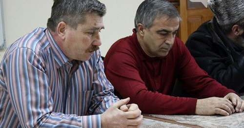 Valery Brinikh and Zaurbiy Chundyshko (right). Photo: https://onkavkaz.com/articles/3448-dum-adygei-prizval-privlech-k-otvetstvennosti-rukovoditelja-partii-zelenye-za-to-chto-on-ne-dos.html Valery Brinikh and Zaurbiy Chundyshko (right). Photo: https://onkavkaz.com/articles/3448-dum-adygei-prizval-privlech-k-otvetstvennosti-rukovoditelja-partii-zelenye-za-to-chto-on-ne-dos.html