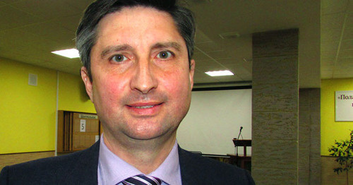 Konstantin Sedov, the Elder of the community of Jehovah's Witnesses of Volgograd. Photo by Vyacheslav Yaschenko for "Caucasian Kbot" Konstantin Sedov, the Elder of the community of Jehovah's Witnesses of Volgograd. Photo by Vyacheslav Yaschenko for "Caucasian Kbot"