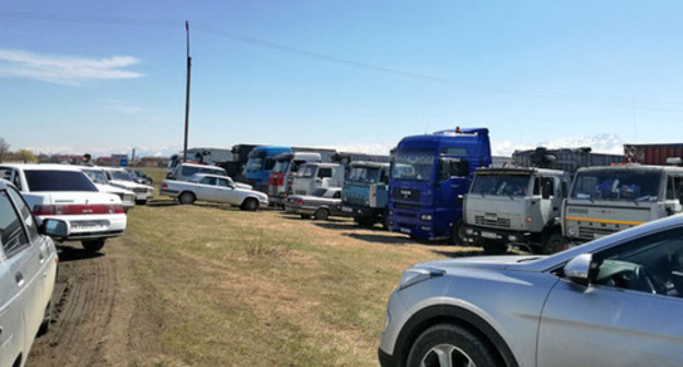 A protest camp of the truckers set up near Digora. North Ossetia, April 2017. Photo by Emma Marzoeva for "Caucasian Knot"