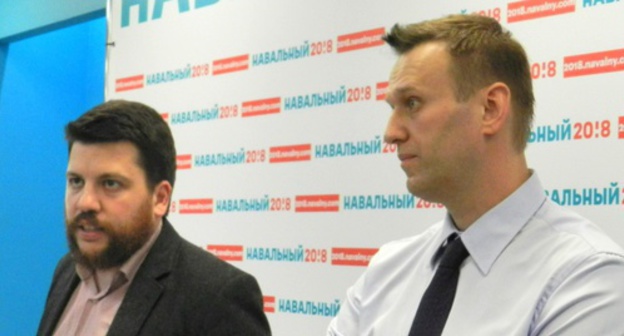 Leonid Volkov (to the right) and Alexei Navalny at the opening of the office in Volgograd. Photo by Tatyana Filimonova for "Caucasian Knot" Leonid Volkov (to the right) and Alexei Navalny at the opening of the office in Volgograd. Photo by Tatyana Filimonova for "Caucasian Knot"