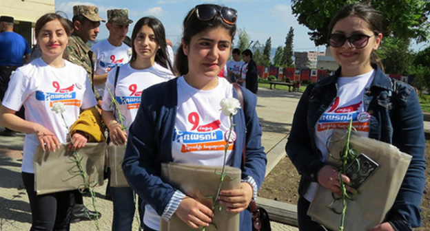Participants of the march in honour of the 25th anniversary of the liberation of Shushi, Nagorno-Karabakh, Stepanakert, May 8, 2017. Photo by Alvard Grigoryan for the 'Caucasian Knot'. Participants of the march in honour of the 25th anniversary of the liberation of Shushi, Nagorno-Karabakh, Stepanakert, May 8, 2017. Photo by Alvard Grigoryan for the 'Caucasian Knot'.